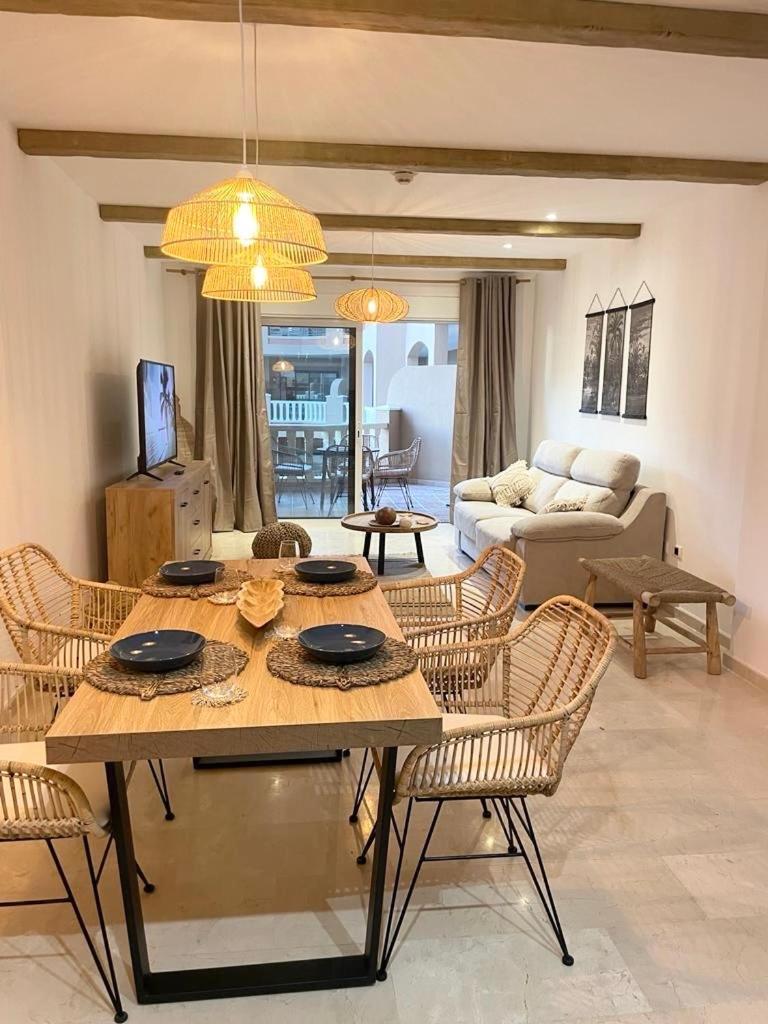 סן מיגל דה אבונה El Nautico Coral Suites מראה חיצוני תמונה